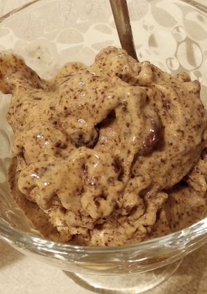 Banán fagyi, csokidarabokkal recept fotója