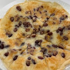 A picture of Red Bean Glutinous Rice Cake (红豆糯米饼).