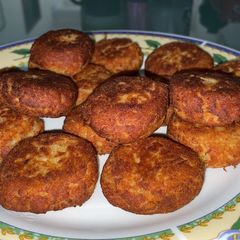 A picture of Tuna Potato Cutlets.