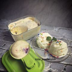 A picture of Vanilla Ice cream.