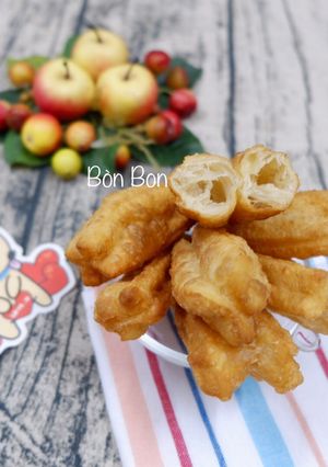 Hình của món Dầu Cháo Quẩy (Youtiao).