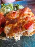 Pollo al horno con papas y muzzarella