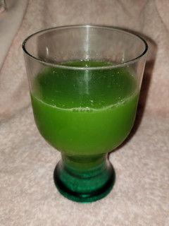 Una foto de Jugo verde saludable