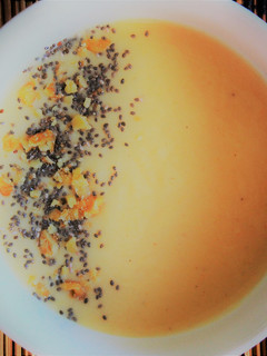Una foto de Crema de puerros con manzana