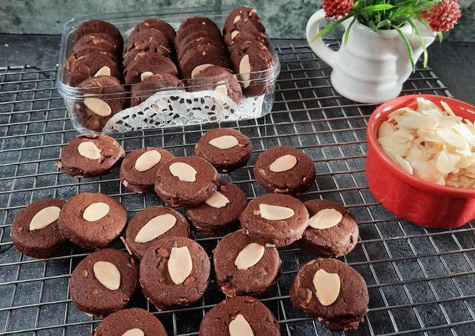 Choco Almond Cookies