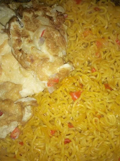 A picture of Palm oil indomie.