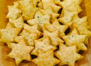 Foto di Biscotti salati con okara di mandorle e maggiorana