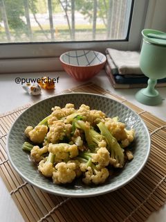 蒜香白花椰菜 的食譜成品照片