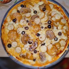 A picture of Pepperoni pizza.