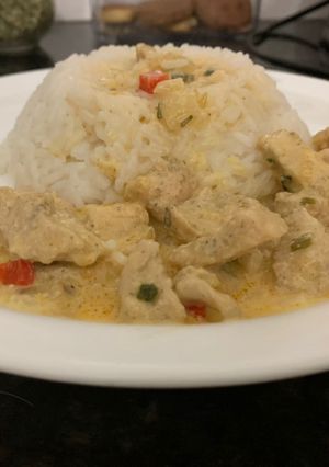 Una foto de Strogonoff de pollo
