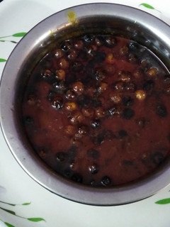 A picture of சுண்டைக்காய் வத்தக் குழம்பு (Sundaikkaai vathal kulambu recipe in tamil).