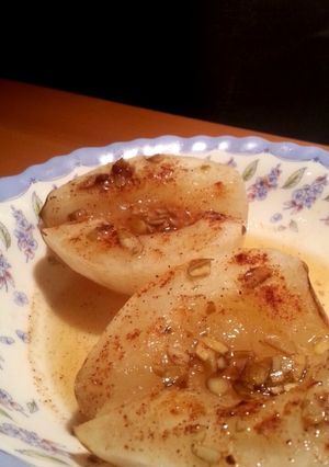 A picture of Microwave poached pears.