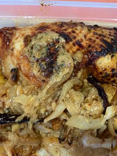 Una foto de Pollo en freidora de aire con patatas