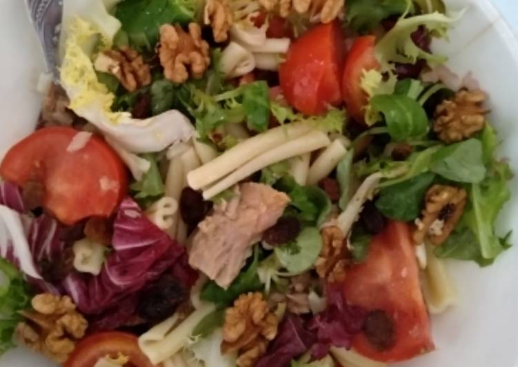 Ensalada de pasta con nueces