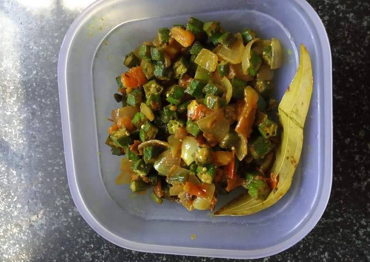 Recipe of Any-night-of-the-week Bhindi (Okra) Do Pyaaza