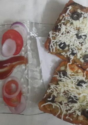 A picture of Bread Tawa Pizza.