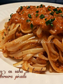 Una foto de Tallarines, en salsa de tomates peras y ternera picada