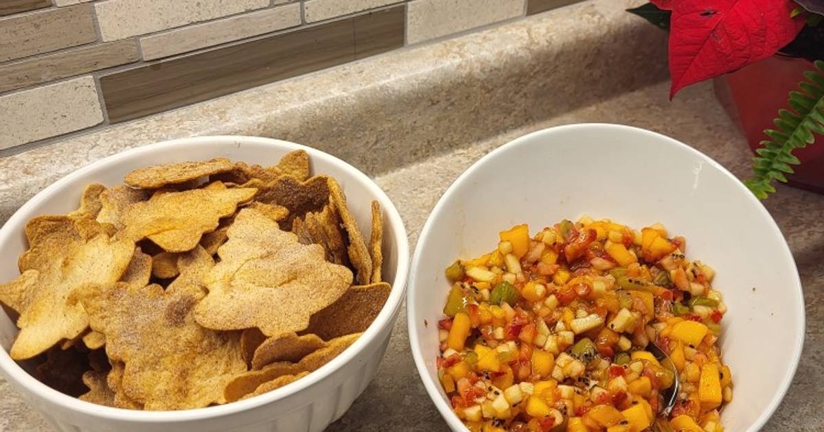 Fruit Salsa and Cinnamon Chips Recipe by Helen Klassen Cookpad