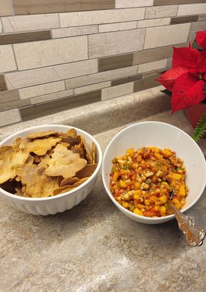 A picture of Fruit Salsa and Cinnamon Chips.