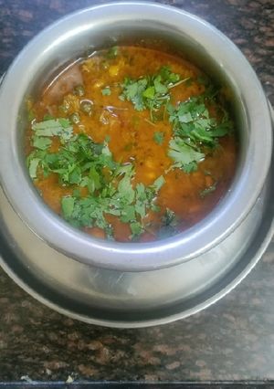 मटार उसळ (Matar Usal Recipe In Marathi) रेसिपी चे मुख्य फोटो 
