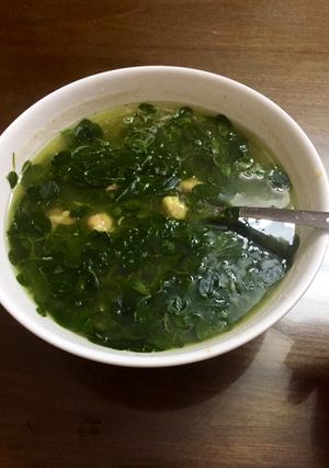 Hình của món Canh tôm nấu rau chùm ngây.