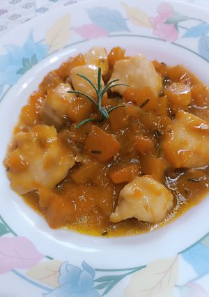 Foto di Bocconcini di pollo con zucca e salsa di soia
