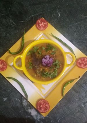 A picture of Dum aloo.