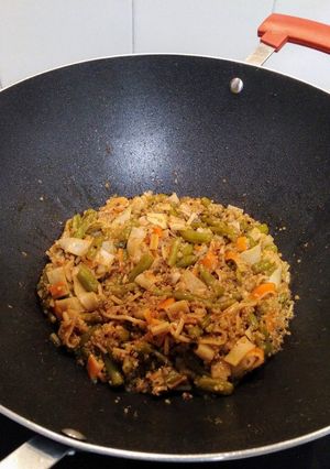 Foto principal de Wok de quinoa con judías verdes y surimi