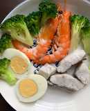 สลัดปลาต้ม กุ้งต้ม เมนูคลีน