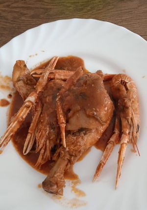 Una foto de Pollo con cigalas 🐔 🦞