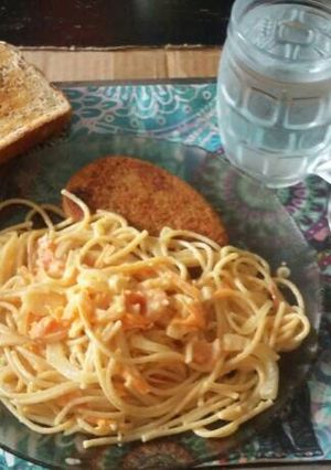 Una foto de Fideos integral con verdura salteada
