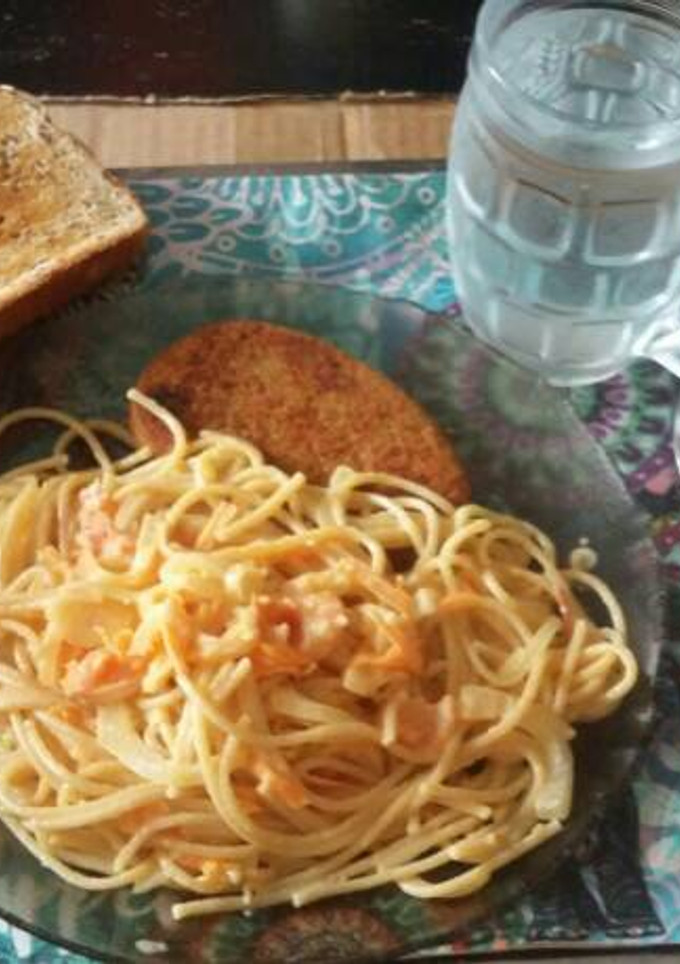 Una foto de Fideos integral con verdura salteada