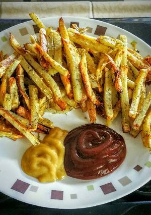 A picture of Salt Free Rosemary Garlic Fries.