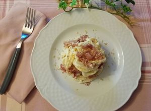 Foto di Taglierini robiola prosciutto crudo e noci