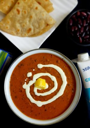 A picture of Dal makhani.