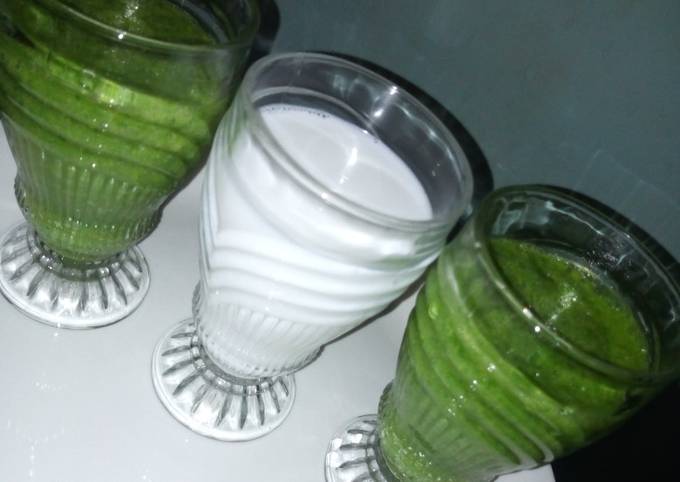 Step-by-Step Guide to Make Gordon Ramsay Green healthy smoothy and coconut banana smoothy