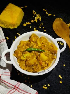 কুমড়ো ছোলার ডালের তরকারি(Kumro cholar daler tarkari recipe in bengali) রেসিপির প্রধান ছবি