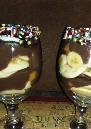 A picture of Pancake fruit dessert.