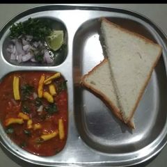 Misal😋 A picture of Misal😋.