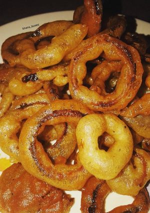 A picture of Onion rings.