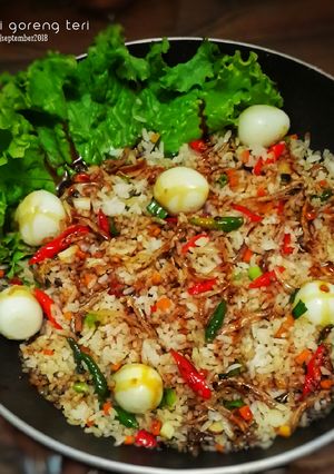 Foto resep Nasi goreng teri telur puyuh