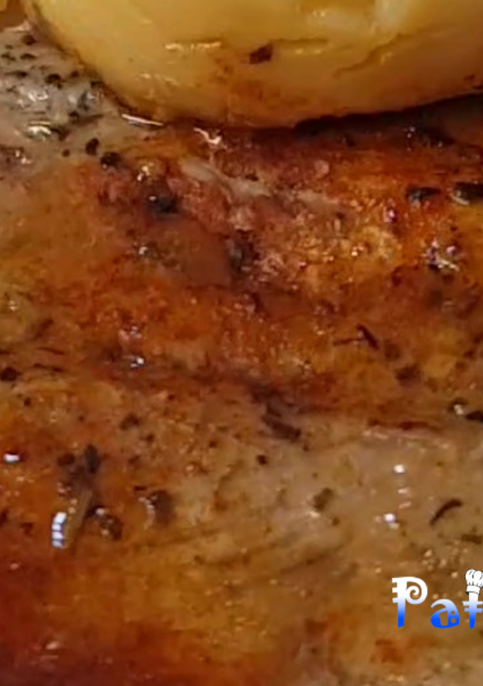Una foto de Costillas de cerdo en olla lenta con patatas