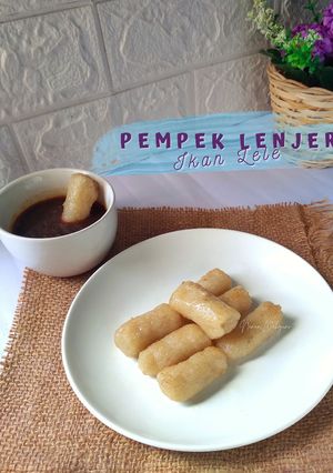 Foto resep Pempek Lenjer khas Palembang Lembut dan Empuk versi Ikan Lele