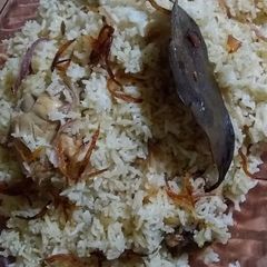 A picture of Chicken yakhni pulao😋.