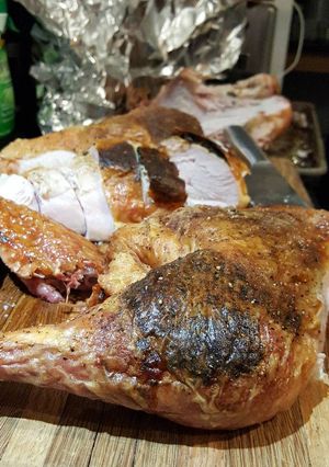 A picture of Traditional Roasted Turkey.