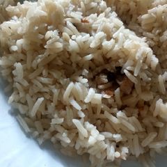 A picture of Onion rice.