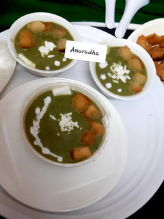 पालक पनीर सूप(Palak Paneer Soup recipe in hindi) रेसिपी मुख्य फोटो