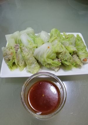 รูปของ ผักกาดขาวพันหมูทรงเครื่อง+น้ำจิ้มสุกี้