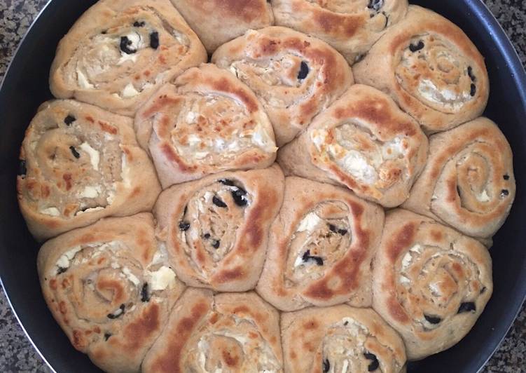 Cheese and olives pastries Cheese and olives pastries