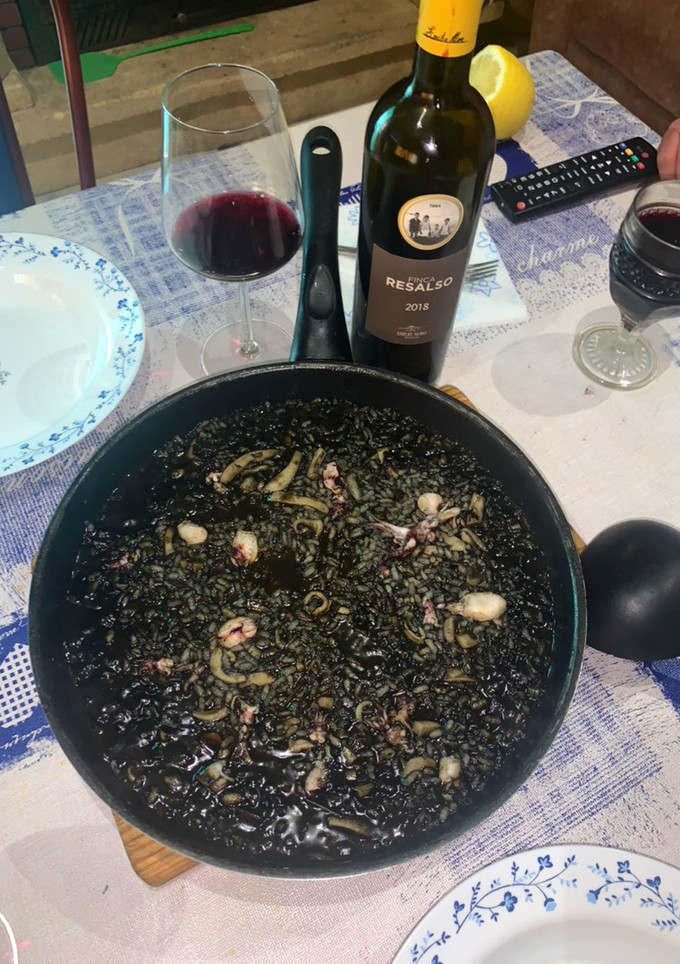 Una foto de Arroz Negro